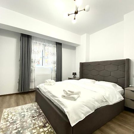 Moonrise Apartment Braşov Esterno foto