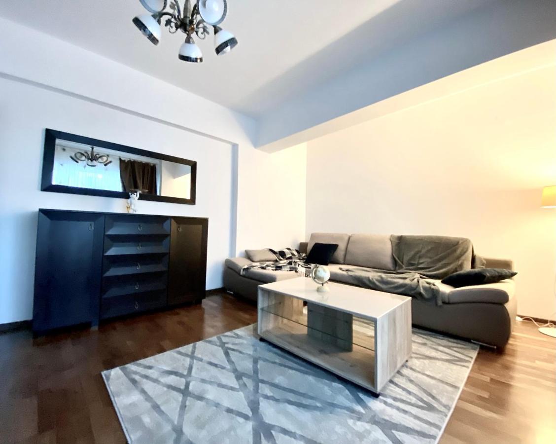 Moonrise Apartment Braşov Esterno foto