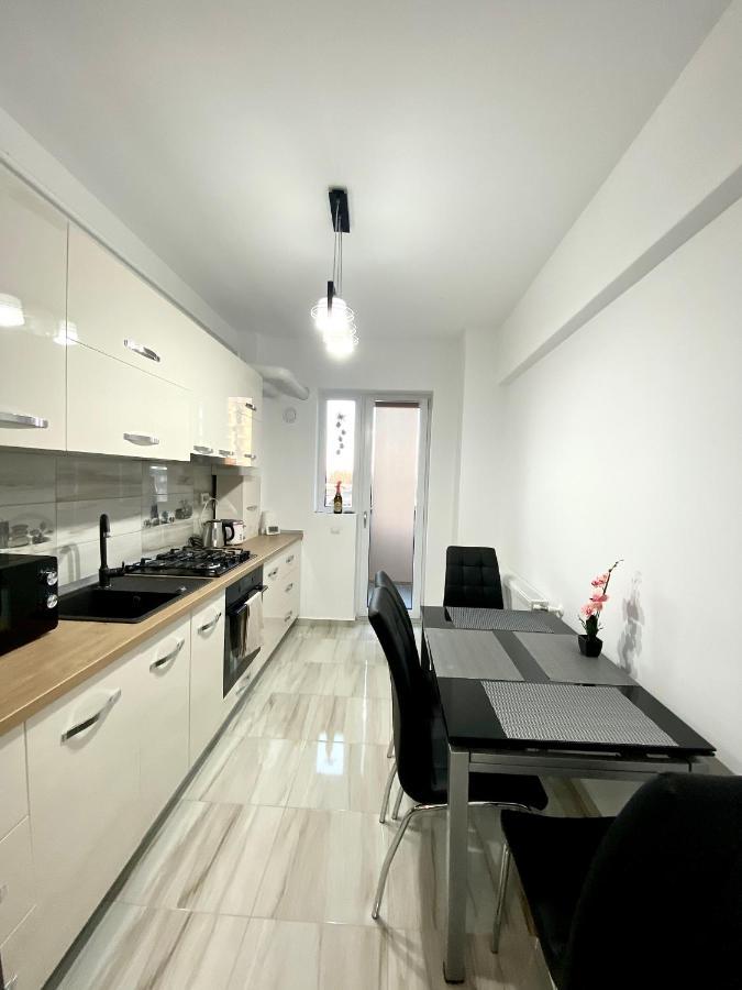 Moonrise Apartment Braşov Esterno foto